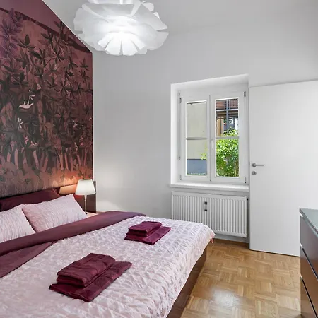 Schloss Eggenberg Apartman *