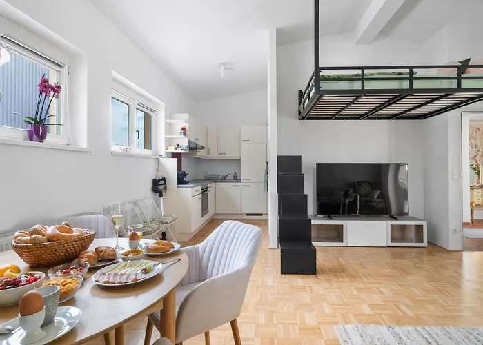 Schloss Eggenberg Apartamento *